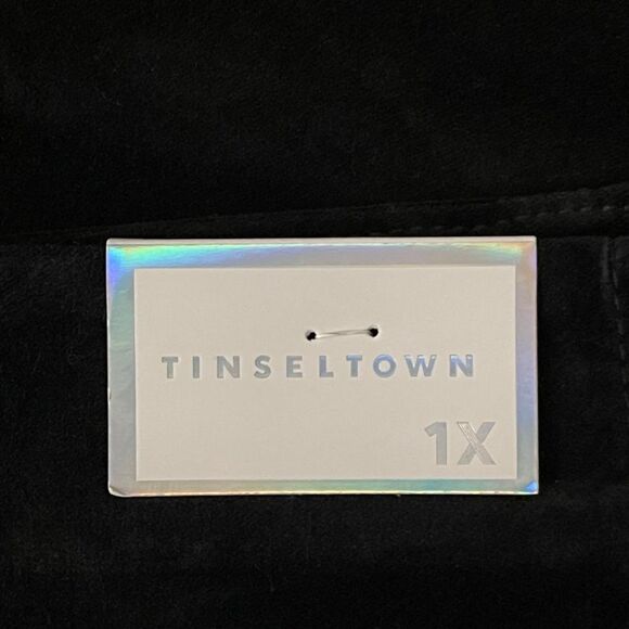 TINSELTOWN Black Velvet Skirt Plus 1X, New With Tags! - Picture 4 of 8